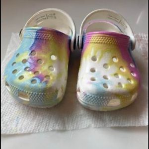 Infant multicolored crocs